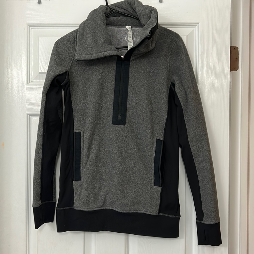 Lulu lemon pullover
